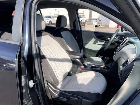 Used 2020 Chevrolet Equinox LS image 7