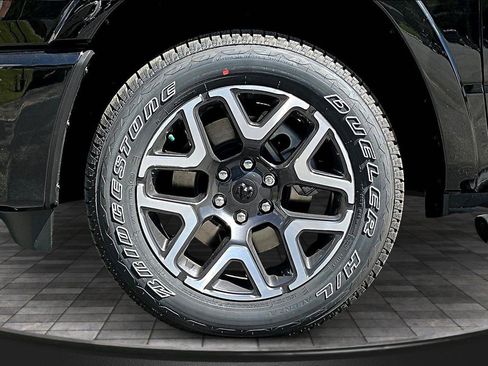 New 2026 RAM 1500 Laramie AWD/4WD image 11