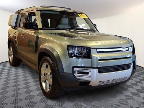 Used 2024 Land Rover Defender 130 S image 2