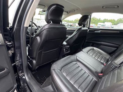 Used 2013 Ford Fusion SE FWD image 39