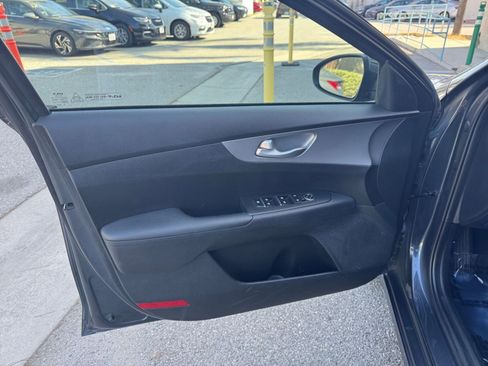 Used 2023 Kia Forte LXS w/ LXS Technology Package image 20