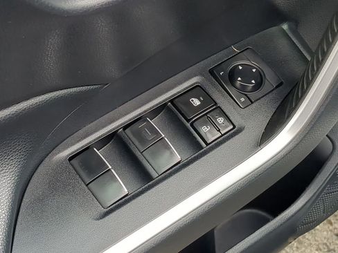 Used 2019 Toyota RAV4 XLE Premium w/ Carpet Mat Package image 26