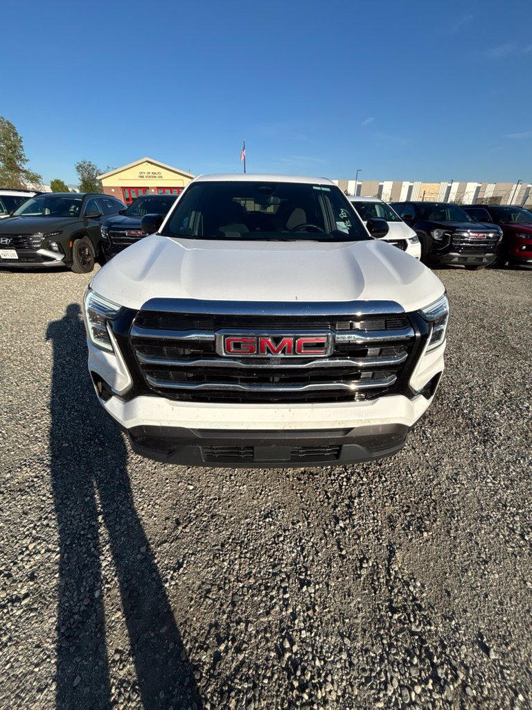 Used 2026 GMC Terrain Elevation AWD/4WD image 2