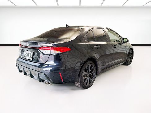 Used 2023 Toyota Corolla SE FWD image 4