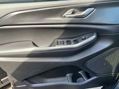 New 2025 Jeep Grand Cherokee Laredo image 17