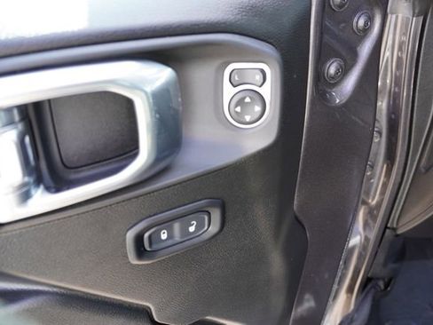 Certified 2025 Jeep Wrangler Unlimited Rubicon 4xe w/ Safety Group image 21