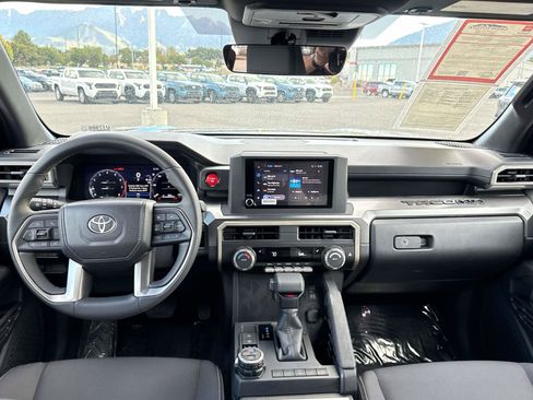 Used 2026 Toyota Tacoma TRD Off-Road AWD/4WD image 14