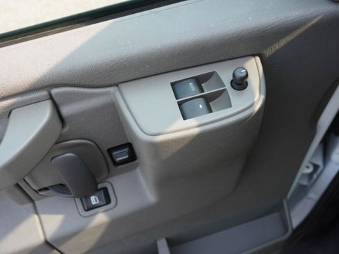 Used 2025 GMC Savana 2500 w/ Driver Convenience Package RWD image 9