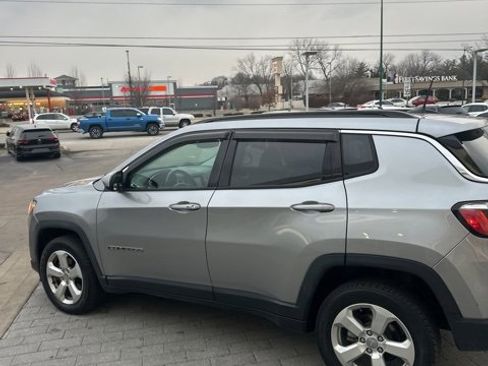 Used 2018 Jeep Compass Latitude w/ Popular Equipment Group image 15