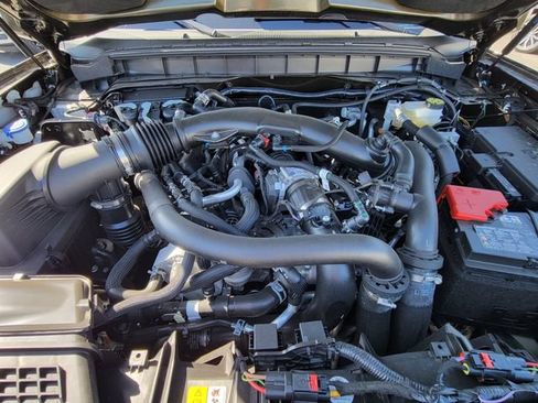 Used 2025 Ford Bronco Raptor AWD/4WD image 9
