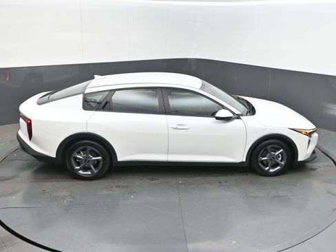 Used 2025 Kia K4 FWD image 38