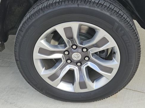 Used 2021 RAM 1500 Limited AWD/4WD image 44