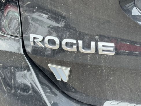 Used 2019 Nissan Rogue SV w/ Premium Package image 20