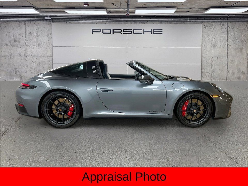 Certified 2026 Porsche 911 Targa 4 GTS AWD/4WD image 38