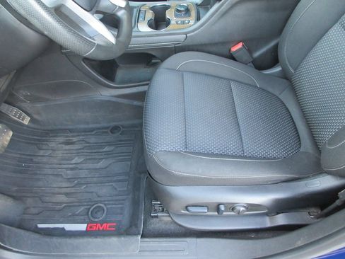 Used 2023 GMC Acadia SLE w/ Driver Convenience Package FWD image 20