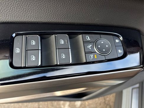 New 2025 Nissan Pathfinder Platinum w/ Lighting Package (N92) image 40