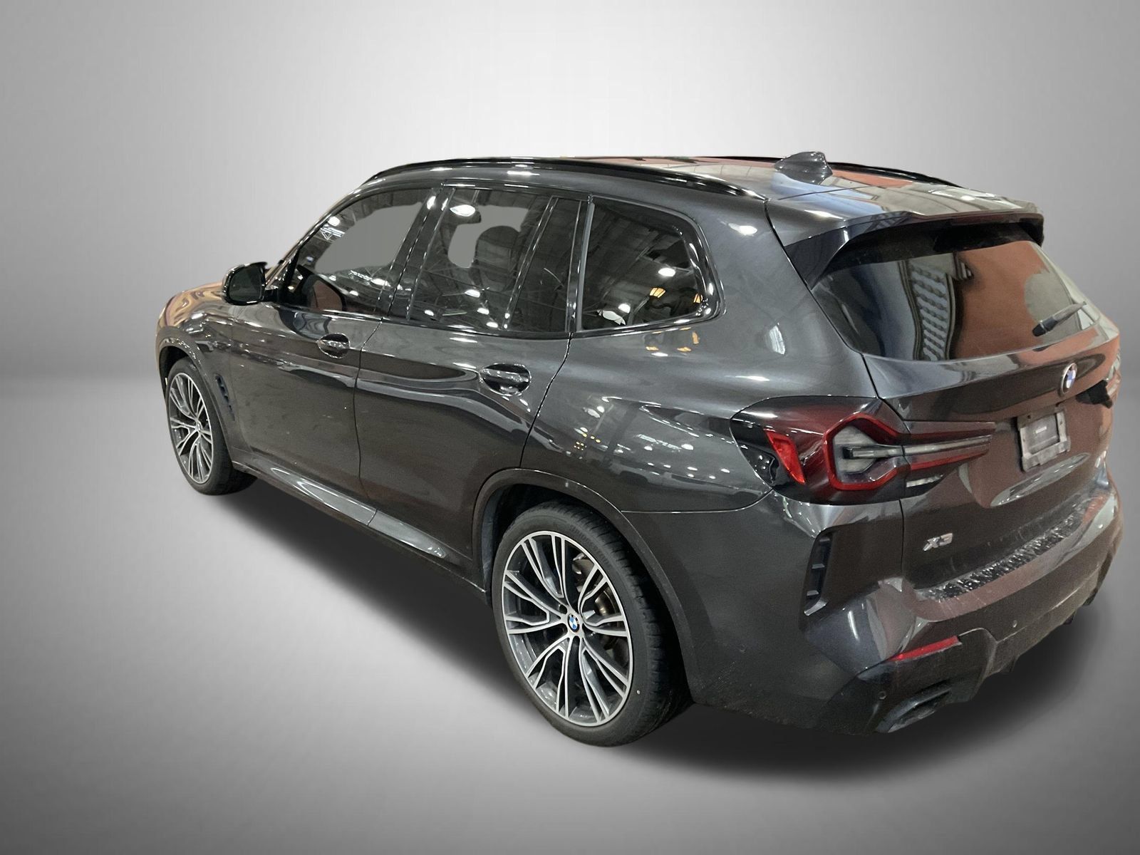Used 2022 BMW X3 M40i AWD/4WD image 2