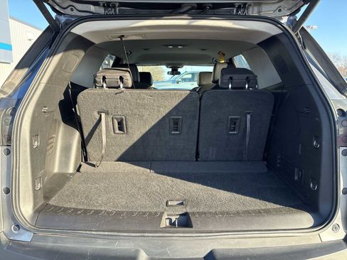 Certified 2020 Chevrolet Traverse LT w/ Driver Confidence II Package image 25