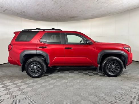 Used 2025 Toyota 4Runner SR5 AWD/4WD image 4