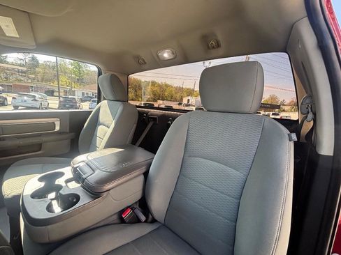 Used 2013 RAM 1500 Express RWD image 20