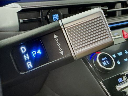 Used 2025 Hyundai Santa Fe Calligraphy image 18