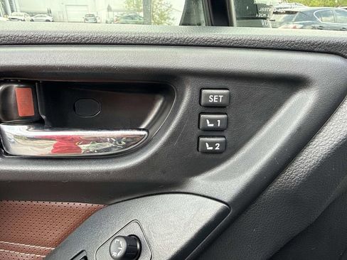 Used 2017 Subaru Forester 2.5i Touring AWD/4WD image 24
