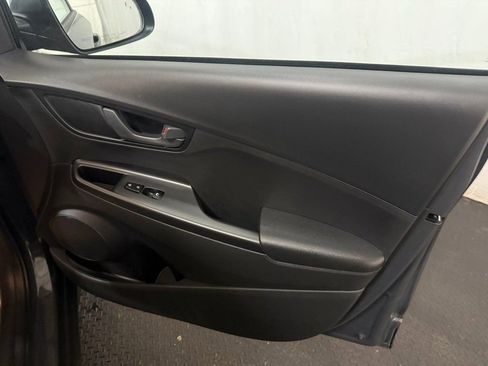 Certified 2023 Hyundai Kona SE image 31