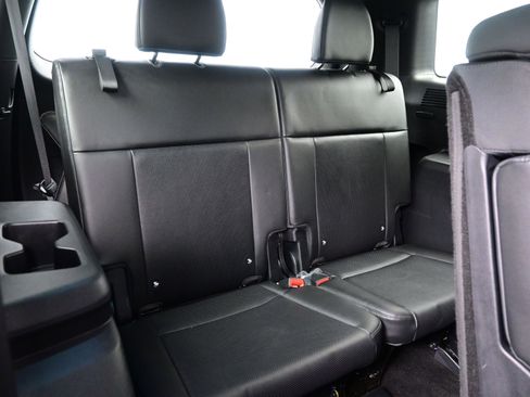 Used 2025 Hyundai Santa Fe XRT image 17