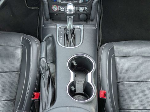 Used 2019 Ford Mustang GT Premium w/ GT Performance Package RWD image 14