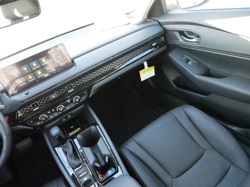 Certified 2025 Honda Accord EX-L image 11