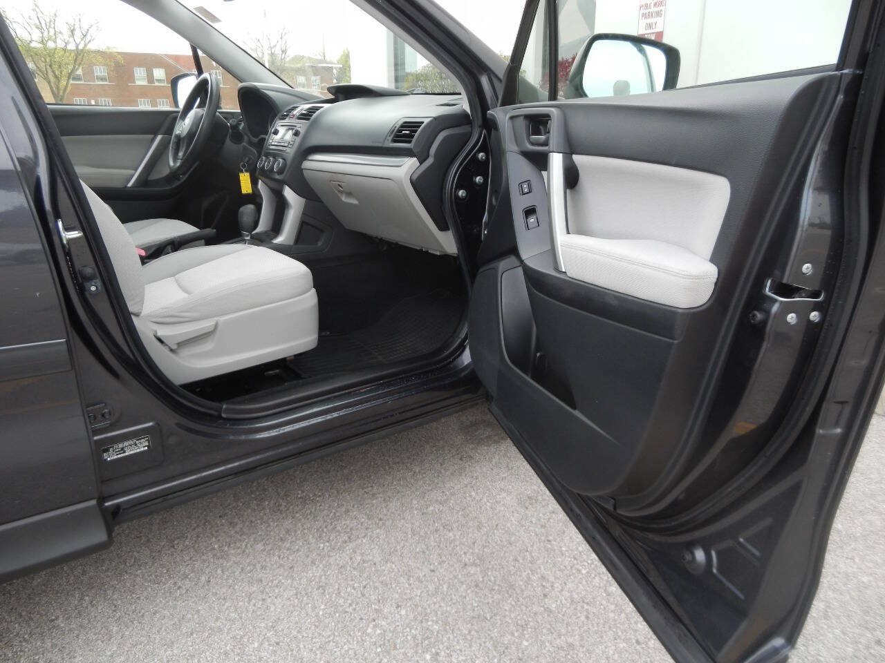 Used 2015 Subaru Forester 2.5i Premium w/ All-Weather Package AWD/4WD image 35
