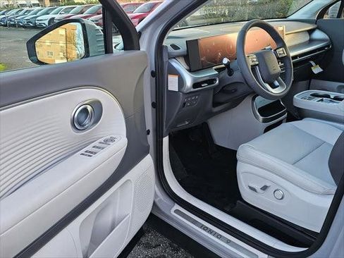 New 2026 Hyundai Ioniq 9 SEL AWD/4WD image 17