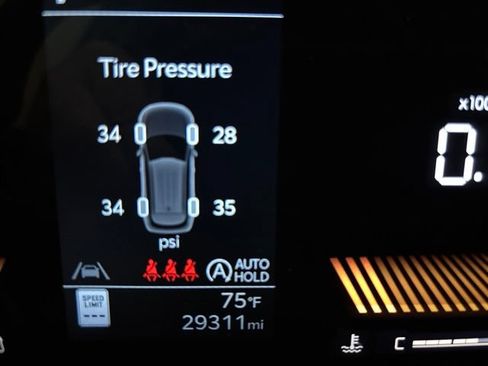 Certified 2026 Kia Sportage EX FWD image 15