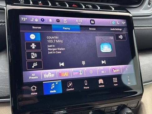 Used 2025 Jeep Grand Cherokee Limited AWD/4WD image 34