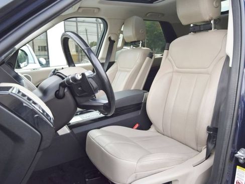Used 2019 Land Rover Discovery HSE AWD/4WD image 21