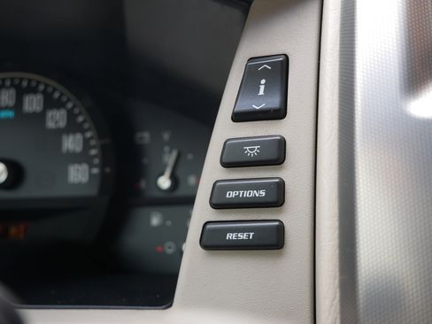 Used 2005 Cadillac XLR RWD image 20