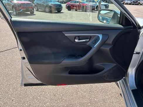 Used 2015 Nissan Altima 2.5 S w/ Power Driver Seat Package FWD image 14