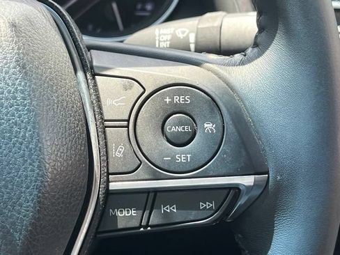Used 2020 Toyota Camry XLE w/ Carpet Mat Package FWD image 15