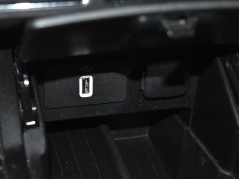 Used 2019 Ford Explorer Limited w/ Class III Trailer Tow Package image 14