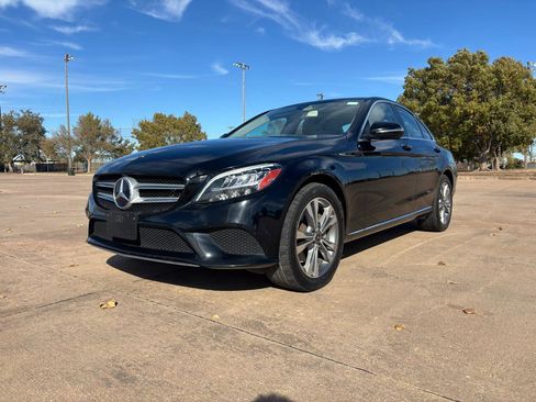 Used 2020 Mercedes-Benz C 300 4MATIC Sedan image 3