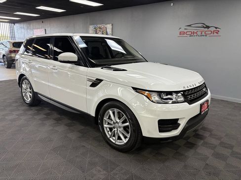 Used 2016 Land Rover Range Rover Sport SE image 2
