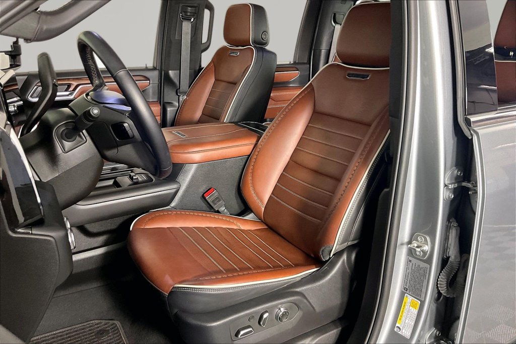 Certified 2025 GMC Sierra 2500 Denali Ultimate AWD/4WD image 19