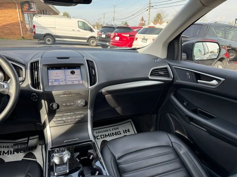 Used 2019 Ford Edge SEL w/ Equipment Group 201A image 42