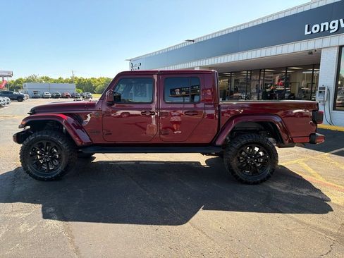 Used 2021 Jeep Gladiator Overland AWD/4WD image 10