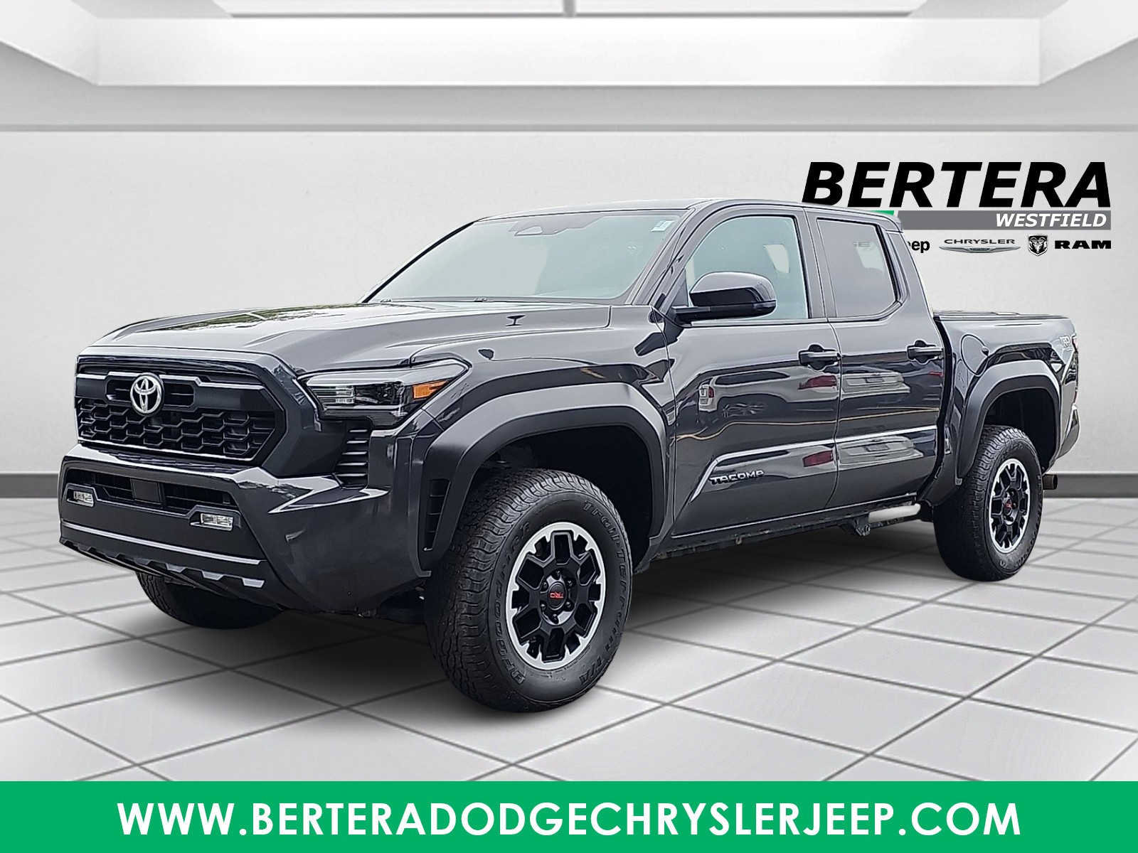 Used 2024 Toyota Tacoma TRD Off-Road AWD/4WD image 3