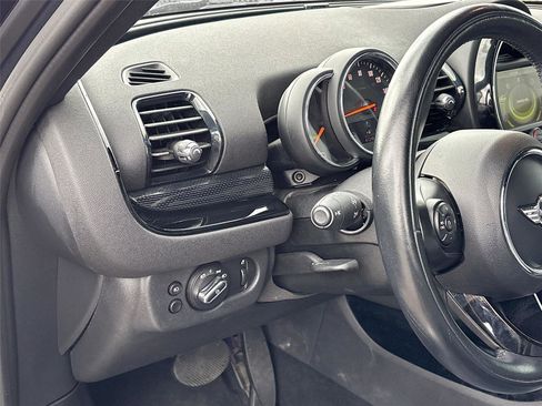 Used 2017 MINI Cooper Clubman S image 10