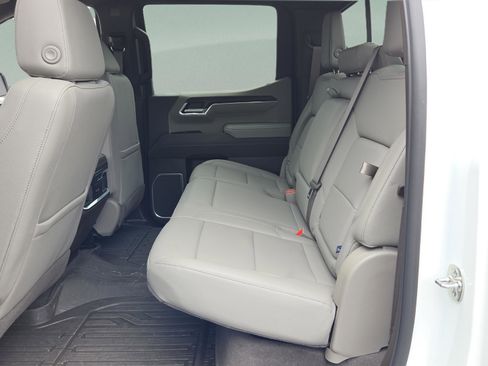 Used 2026 GMC Sierra 1500 SLT w/ SLT Premium Plus Package image 12