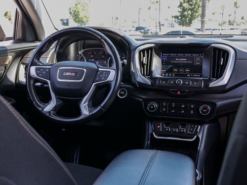 Used 2021 GMC Terrain SLE FWD image 22