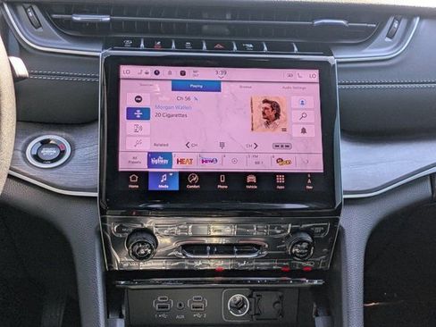 New 2025 Jeep Grand Cherokee L Limited w/ Black Appearance Package image 16