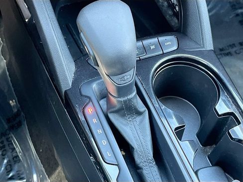 Used 2021 Chevrolet TrailBlazer LT w/ Convenience Package AWD/4WD image 16